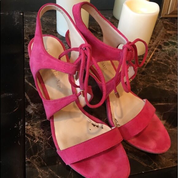 IVANKA’S PINKPOP Suede Heels! - Picture 1 of 8